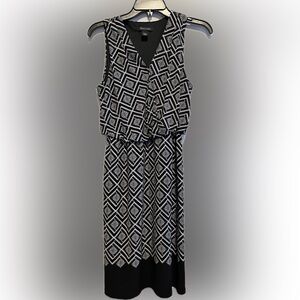 White House Black Market Geometric Black and White Midi Dress NWOT